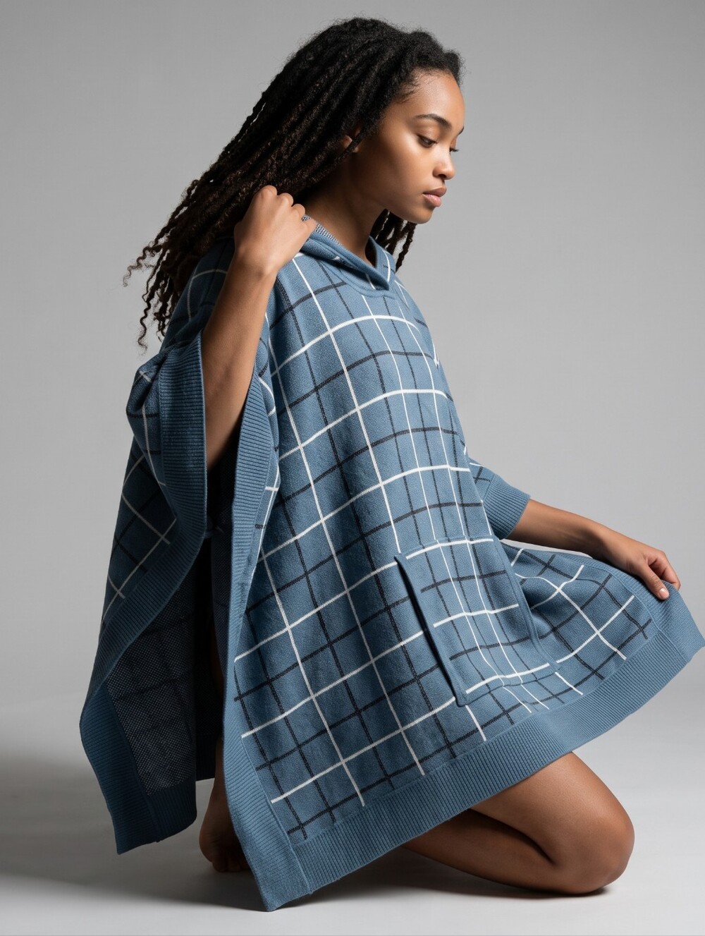 Tahari Plaid Windowpane Hooded Poncho Sweater - One Size 26" x 40"